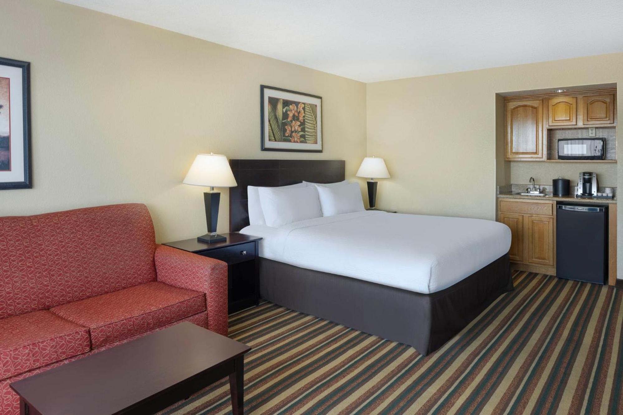 Holiday Inn & Suites Orlando Sw - Celebration Area By Ihg Kissimmee Exterior photo