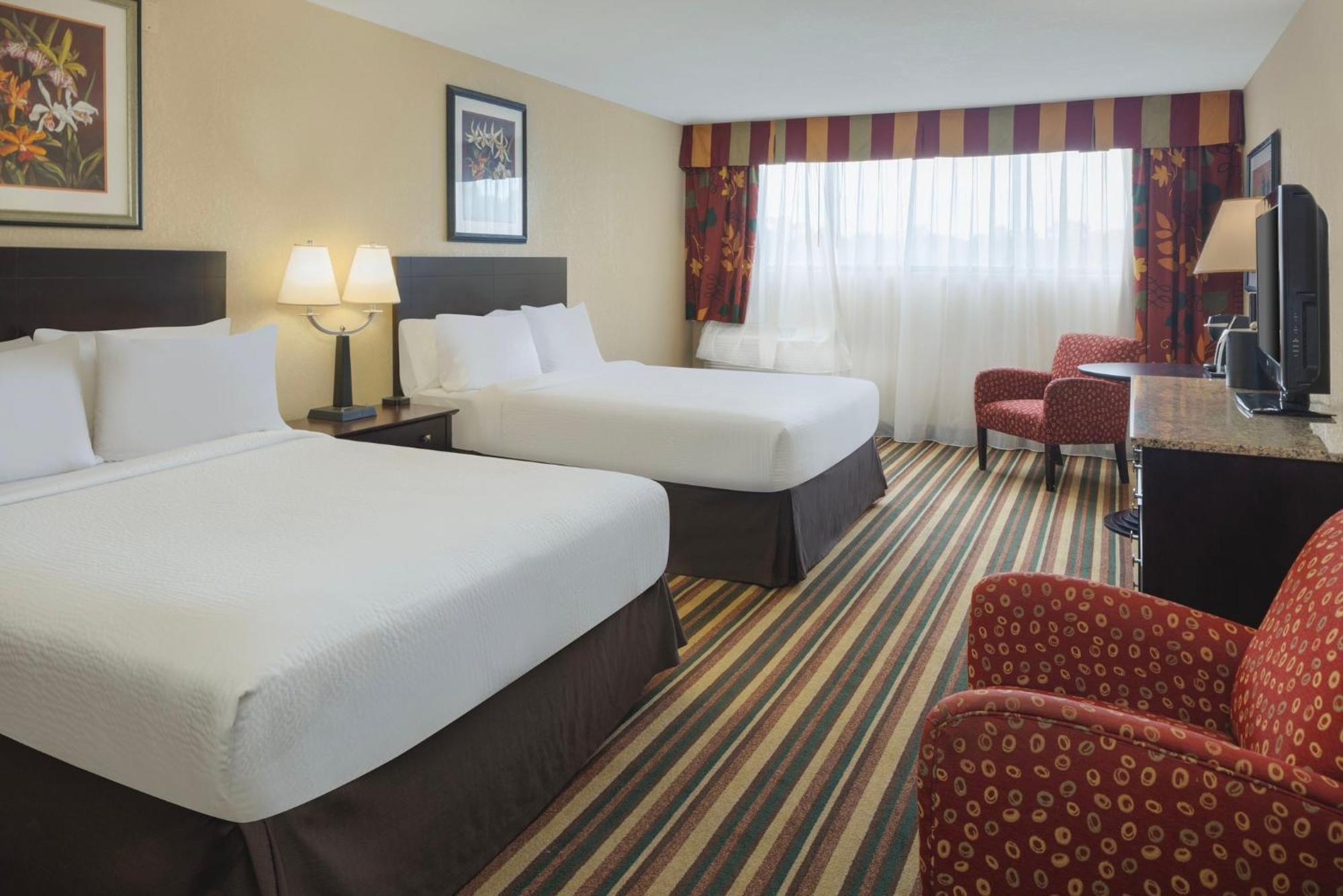 Holiday Inn & Suites Orlando Sw - Celebration Area By Ihg Kissimmee Exterior photo